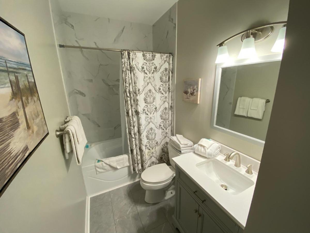 Blue Parrot Villa Галф Шорс Екстериор снимка